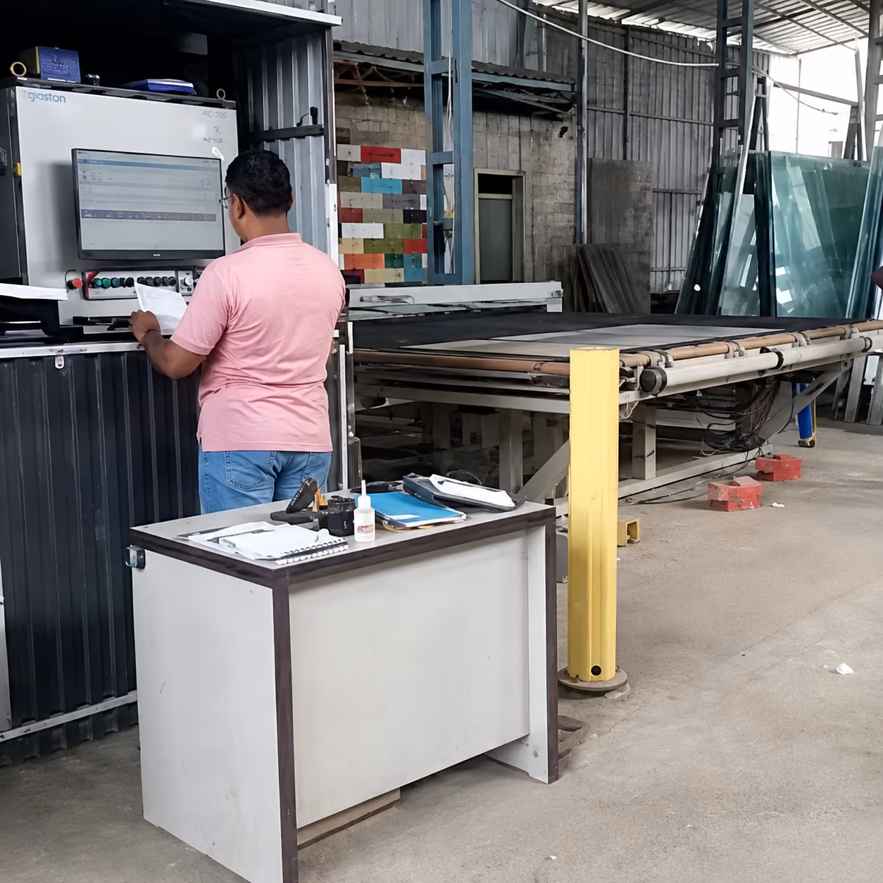 Installation, On-site Fitting & Finishing at GlassWorld Kerala